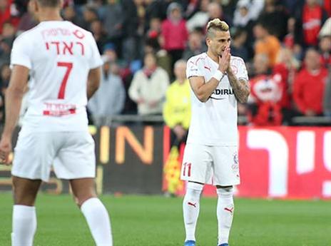 האלופה לא יכולה להמשיך לשחק כך. בוזגלו (יוסי שקל)