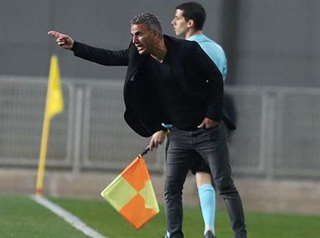 השחקנים שלו יחפשו את הנקודות במקום אחר. יחזקאל (אלן שיבר)