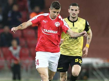 לחץ על הבלמים של בית"ר. מליקסון (אלן שיבר)