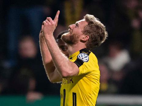 שורלה חוגג את השני (דורטמונד)