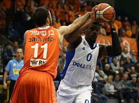 אדריאן. שני בין הזרים (מנהלת הליגה)