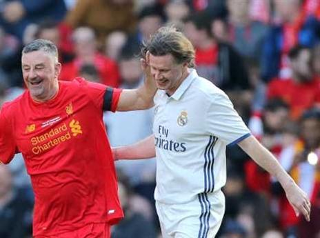 גם מקמנמן חזר לאנפילד (Getty)