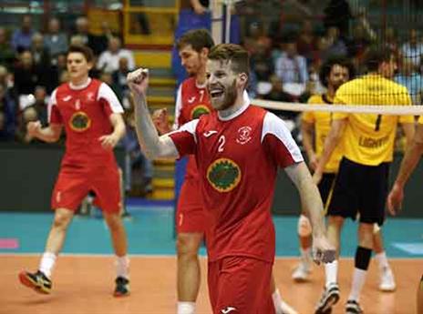 מטה אשר רוצה להגן על התואר