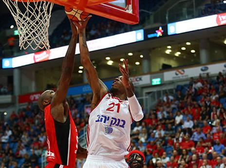 קינזי היה בלתי ניתן לעצירה (מנהלת הליגה)