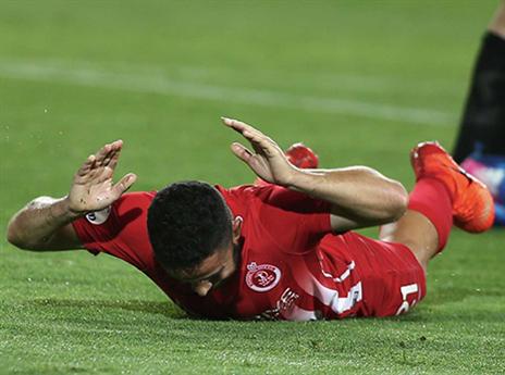 ברשצקי התרסק לדשא בסיום (אלן שיבר)