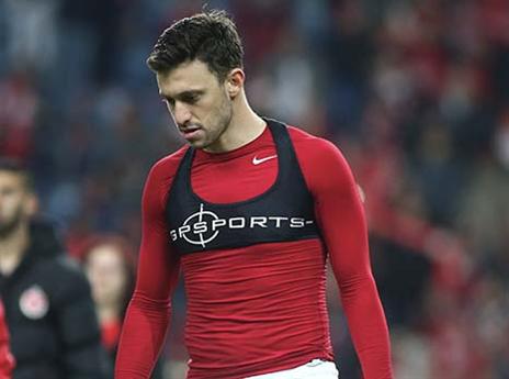 "מחכה לחתום". אלטמן (אלן שיבר)