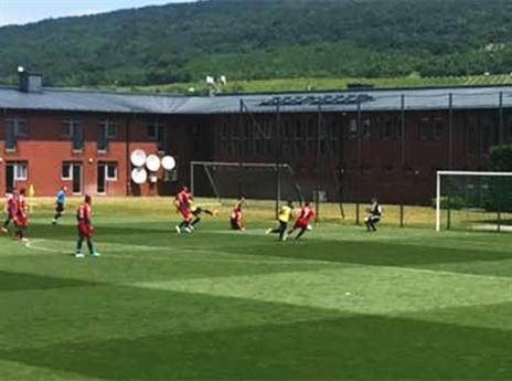 שכטר כובש (האתר הרשמי של בית"ר)