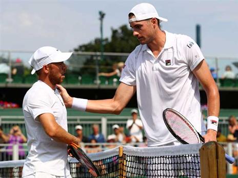 הבדל של 33 ס"מ. איסנר וסלע (Getty)