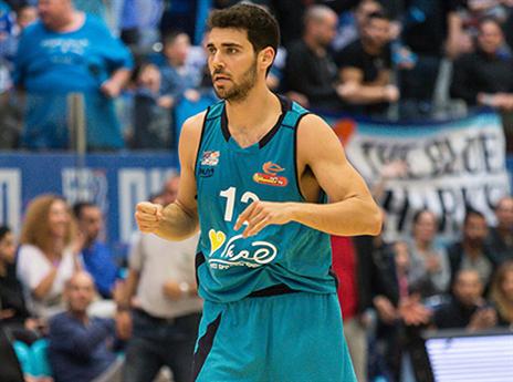 עובר לאדום. מנקו (מנהלת הליגה)