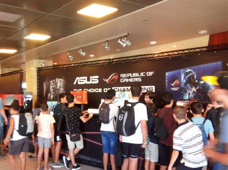 עמדות המשחק של חברת ASUS.