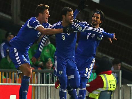 בן בסט במדי הנבחרת. "כרגע אין לי שום סיבה לדרוש להיות בנבחרת, אבל לא קיבלתי ימי חסד" (Getty)