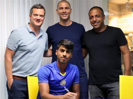 נשאר צהוב. פרץ (אתר מכבי ת"א)