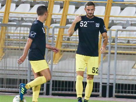 סאבו. ימשיך כמגן ימני (דני מרון)