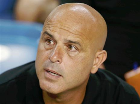 אבוקסיס. "הייתי מעדיף לא לקיים משחק אחרי יום כיפור" (אלן שיבר)