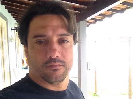 עדיין עוקב מרחוק (אישי)