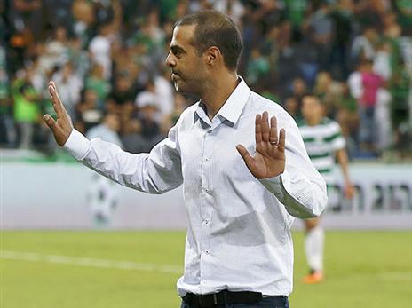 מקבל גיבוי מהנשיא. לוזון (אלן שיבר)