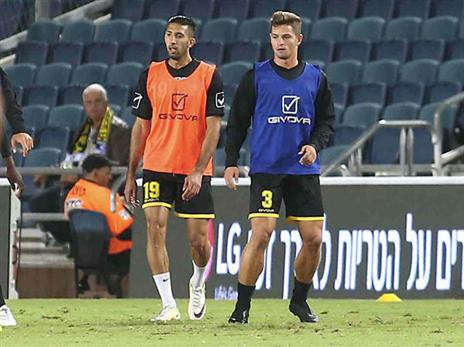 קלטינס סובל ממתיחה (אלן שיבר)