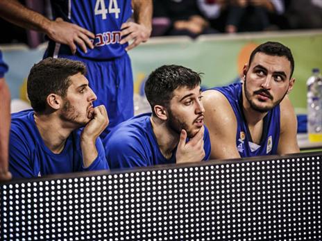 נתקלו במשוכה גבוהה (FIBA)