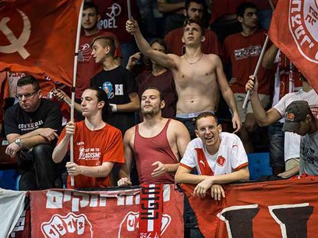 פעם ראשונה שמוגש כתב אישום נגד אוהד בודד. למצולמים אין קשר לכתבה (מנהלת הליגה)