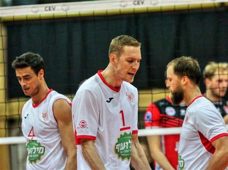 קרב צמרת (איגוד הכדורעף)