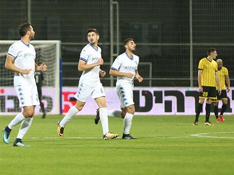 רגשות מעורבים. ק"ש (סוכנות ג'יני)