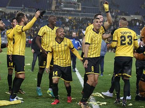 עדיין במאבק האליפות (אלן שיבר)