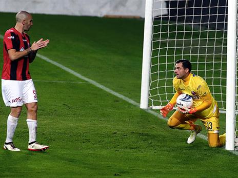 לא מתבייש לקחת אחריות (עודד קרני)