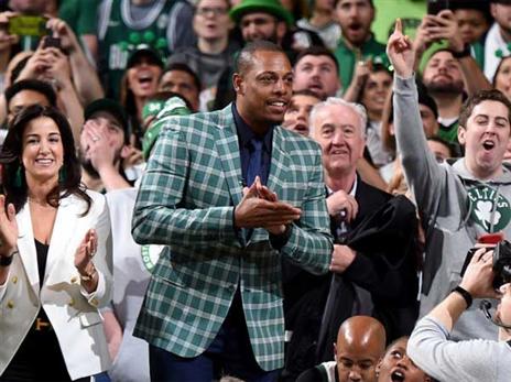 עושים לו כבוד. פירס (Getty)