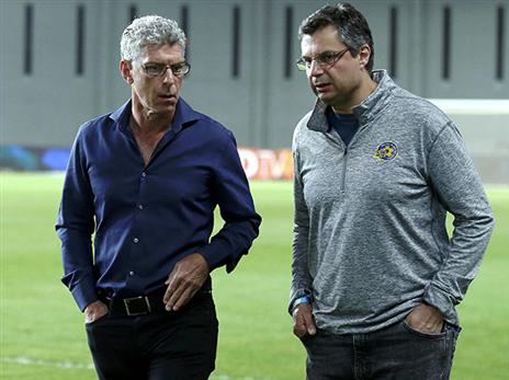 ירגיע את המערכת? גולדהאר (אלן שיבר)