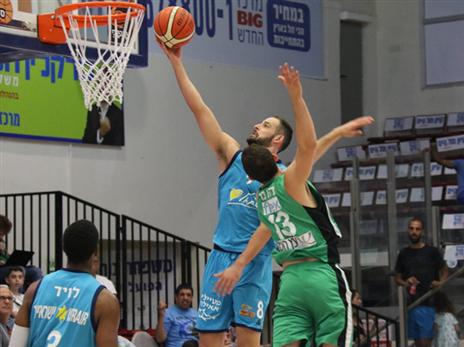 שמחון שוב מול האקסית (מנהלת)