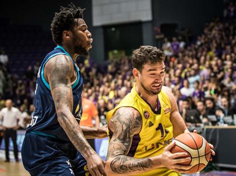 עוד משחק ענק לאלכסנדר (מנהלת)