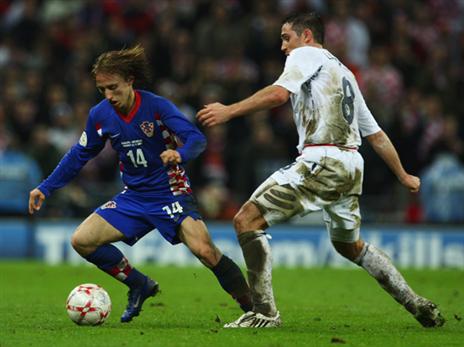 מודריץ' העיף את למפארד במוקדמות יורו 2008 (GETTY)