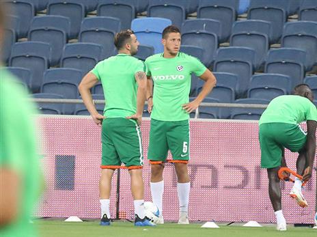 גרשון. סאן מנחם בכוננות (צילום: יוסי שקל)