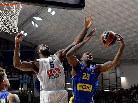 בלאק. מכבי ת"א חוגגת ניצחון ראשון (GETTY)