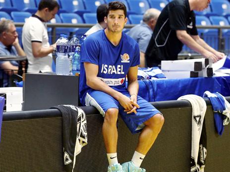 דיברתולומאו. הסגל עוד יצומצם