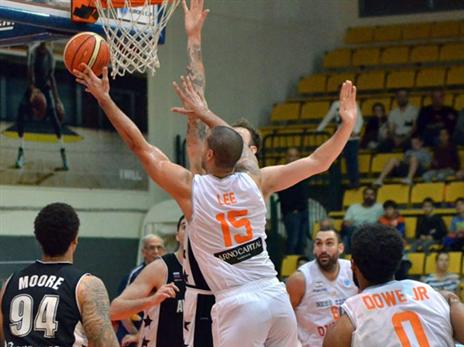 לי. הכתומים לא ציפו למשחק כל כך קל (FIBA)