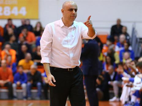 "קוק הוא המנהיג שלנו". זילברשטיין (מנהלת הליגה)