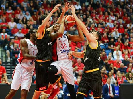 אבל תומאס, בראון ופלדין החזירו את ירושלים למשחק (לירון מולדובן)