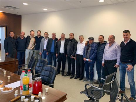 הביקור החגיגי של נציג עידן עופר בסכנין