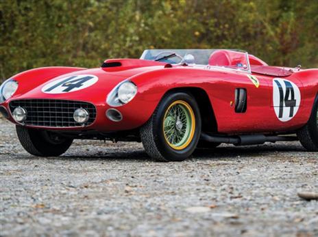 במקום השני: פרארי 290 MM שהייתה בבעלותו של חואן מנואל פנג'יו. הדגם הוא מ-1956 והוא נמכר בלוס אנגל'ס תמורת 23 מיליון דולר (צילום:RM Sotheby’s)