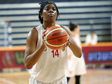 משחק נהדר שלה. ג'ליאן אלין (עודד קרני)