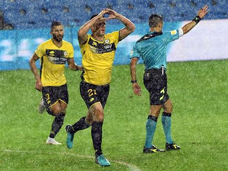 ממשיך בנתניה. בצ'יראי (צילום: אייל ספקטור)