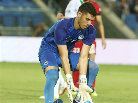 גלזר. לא סובל מפגיעה בגבו (אלן שיבר)