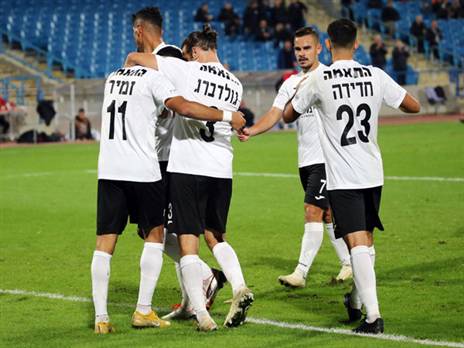 מקווים לחזור לכושר. הפועל חיפה (צילום: אודי ציטיאט)