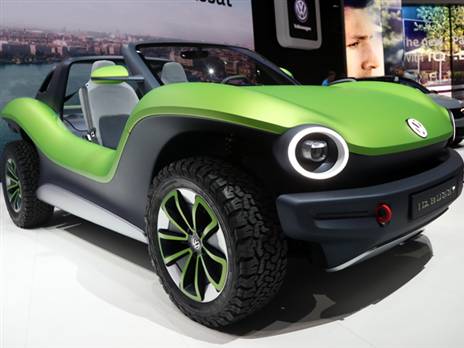 אחת המכוניות הראשונות שנחשפו בז'נבה היא ה-ID באגי. מכונית קונספט חשמלית שנולדה כמחווה לחיפושית-באגי של שנות ה-60 רק עם מערכת הנעה חשמלית. היא הוצגה על הבמות של פולקסווגן בגרסת טרום ייצור (70% מוכנה, כך הם אומרים) ותגיע לייצור רגיל מתישהו ב-5 השנים הקרובות