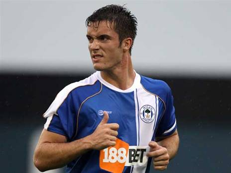 במדי וויגאן. יש לו גביע ברזומה (Getty)