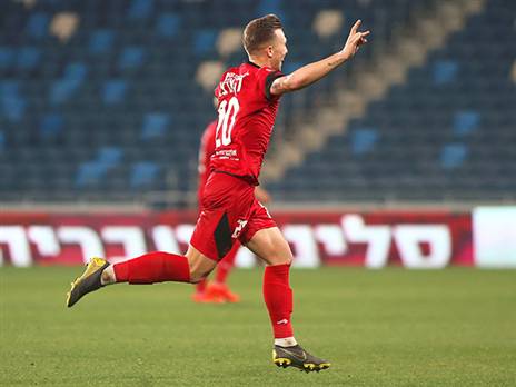 קארצב. גם הוא על הכוונת (אלן שיבר)