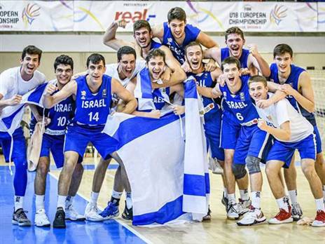 נבחרת הנוער. הישג נהדר (באדיבות איגוד הכדורסל)