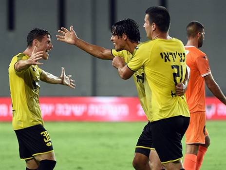 בצ'יראי וקהת. בנתניה מרוצים מהשערים (ברני ארדוב)