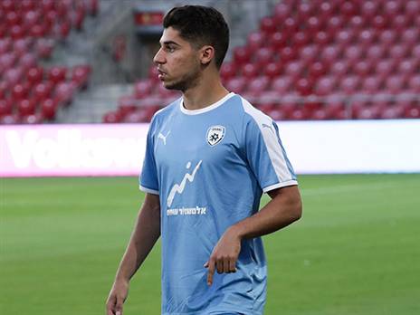 יפתח במקום כיאל הפצוע, סולומון (דני מרון)